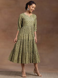Skirt green color