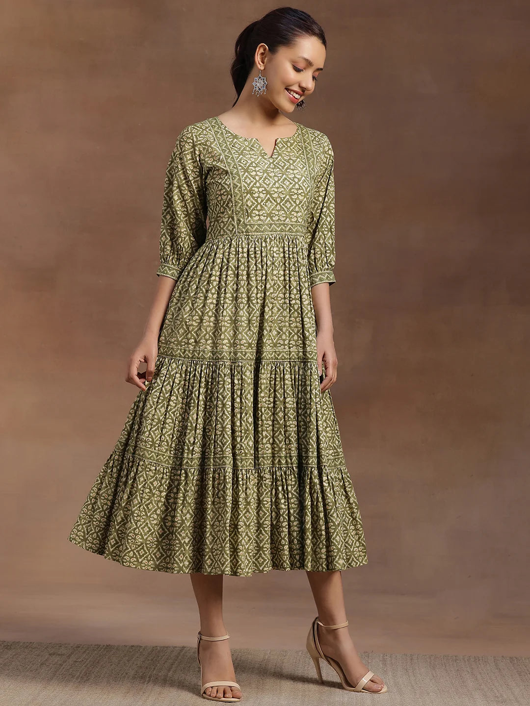 Skirt green color