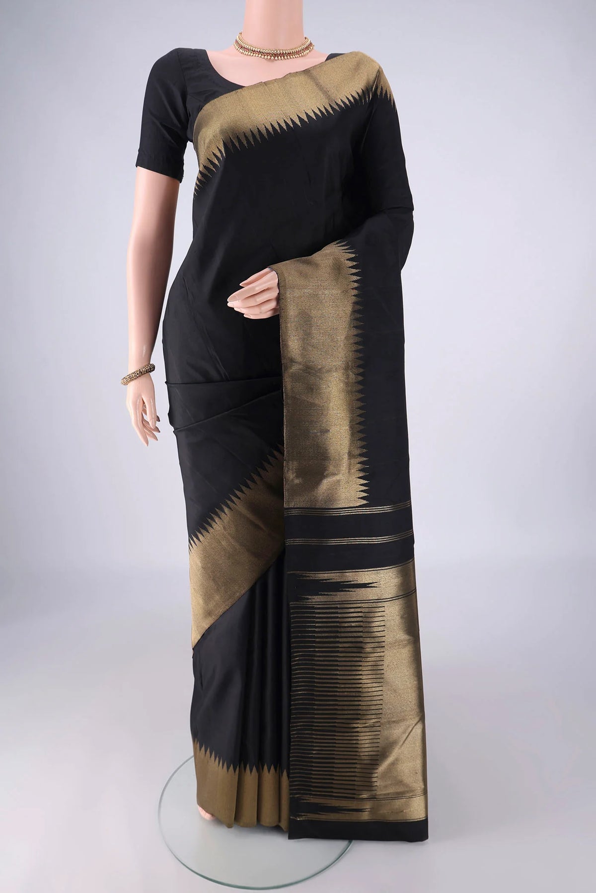 Black saree
